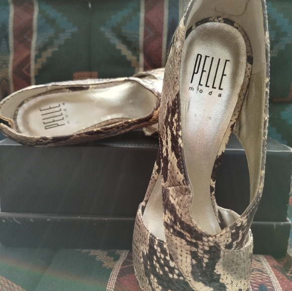 PELLE MODA PLATFORMS NATURAL PYTHON - Picture 6 of 7